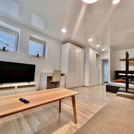 Kepezinski Centre Apartments Каунас Екстериор снимка