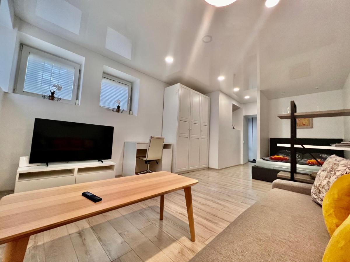 Kepezinski Centre Apartments Каунас Екстериор снимка